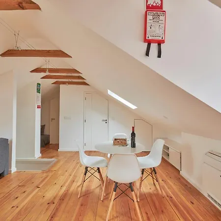 Apartment Castleviewattic Lisbon