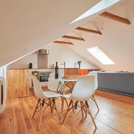 Castleviewattic Apartment Lisbon
